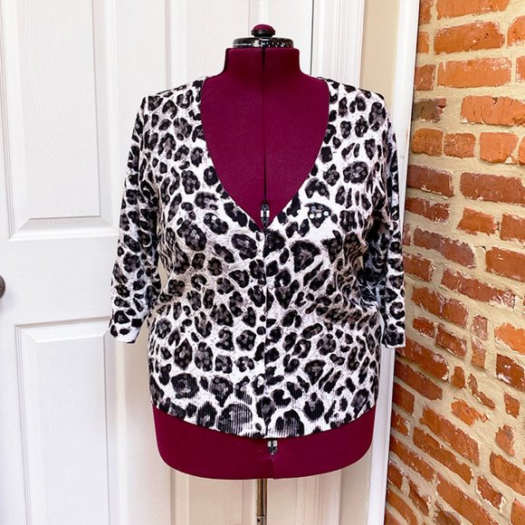 NWOT INC International Concepts Black & White Leopard Sequin Cropped Sweater - Picture 1 of 6